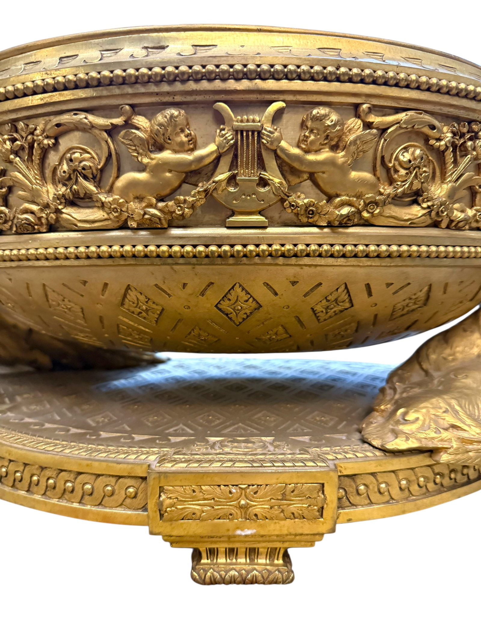 An Attractive & Massive 19th Century Gilt Bronze Centerpiece. France, 1880 - 10