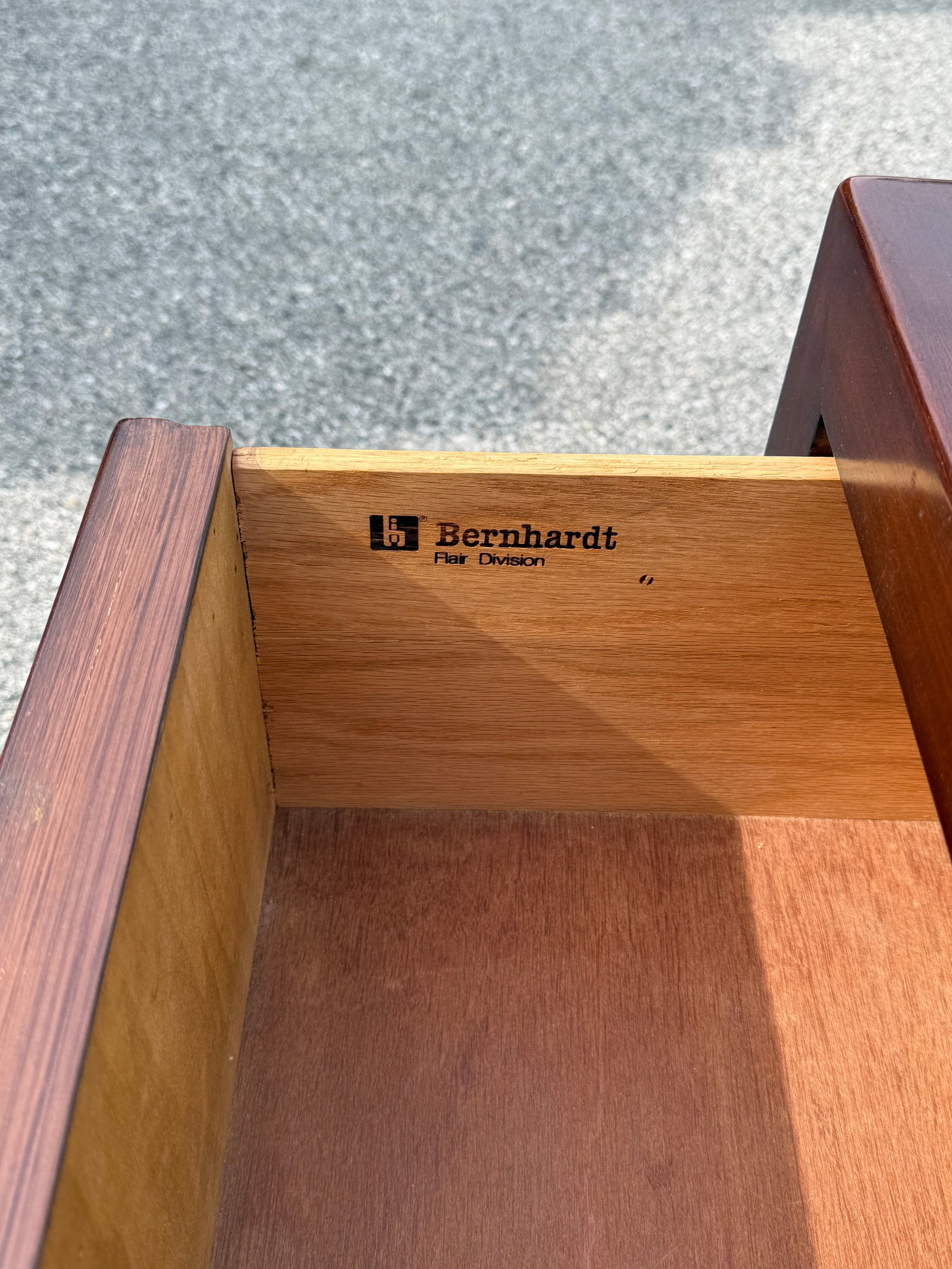 Bernhardt Flair Division Nightstand - 4