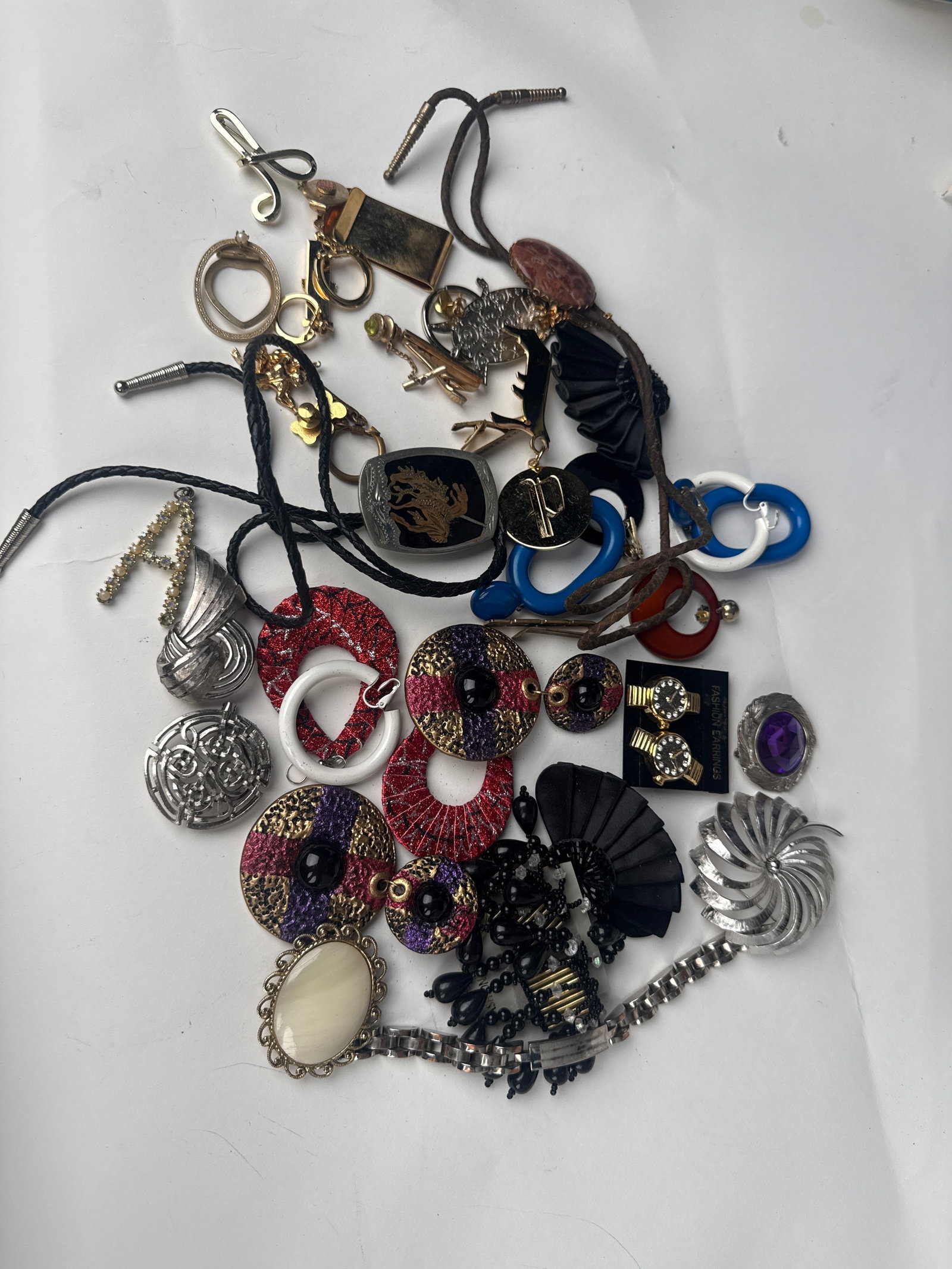Lot Of Custom Jewelry: Lot Of Custom Jewelry