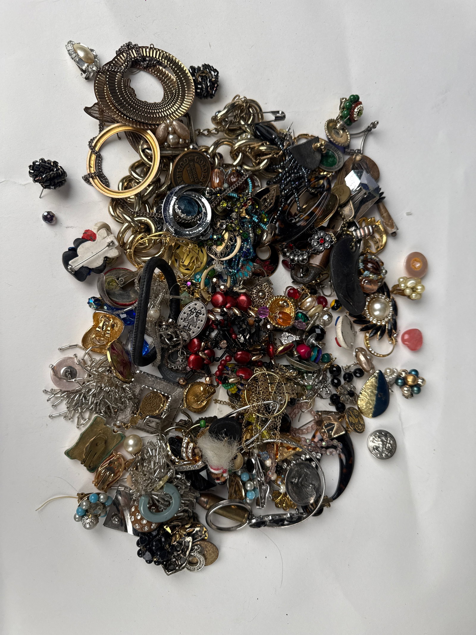 Lot Of Custom Jewelry: Lot Of Custom Jewelry