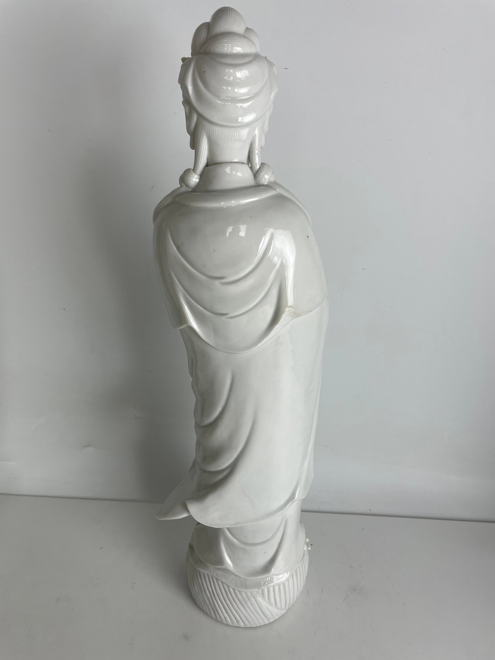 A Chinese Porcelain figure - 6