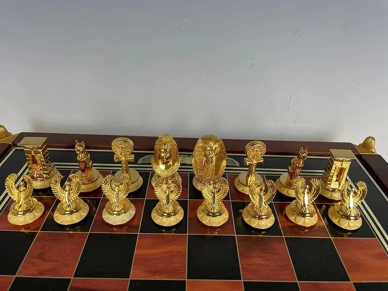 FRANKLIN MINT TUTANKHAMON CHESS SET - 2