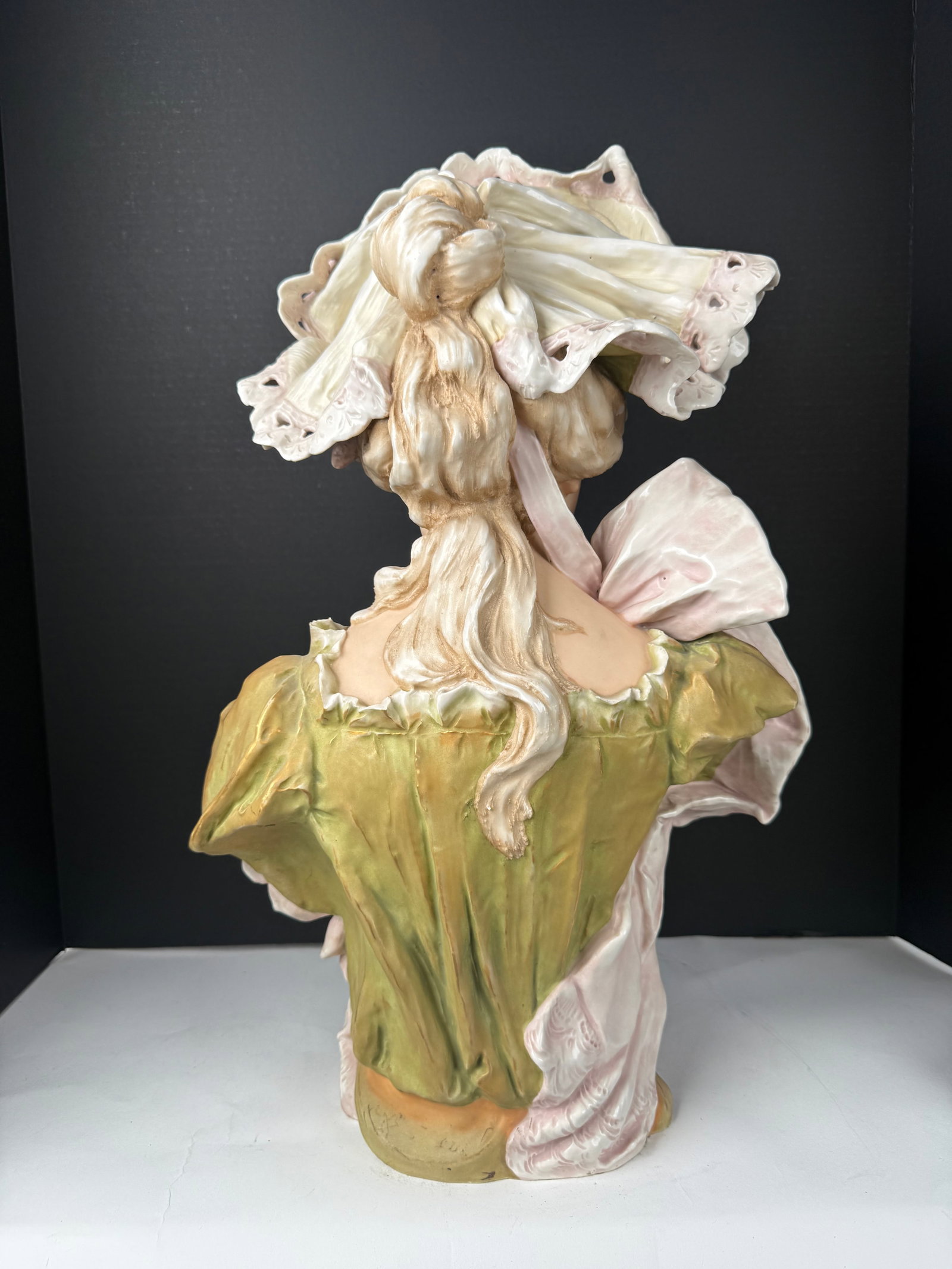 A Royal Dux Porcelain Bust - 4