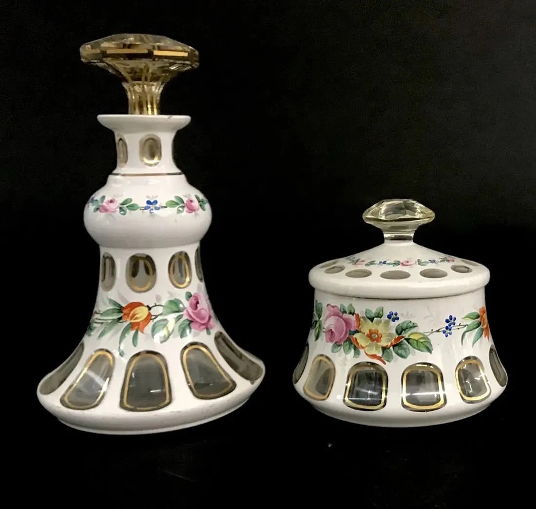 ANTIQUE MOSER ENAMELED PERFUME BOTTLE AND A BOX: ANTIQUE MOSER ENAMELED PERFUME BOTTLE AND A BOX. Circa 1990. Perfume bottle measures 7 inches high. In good antique condition.