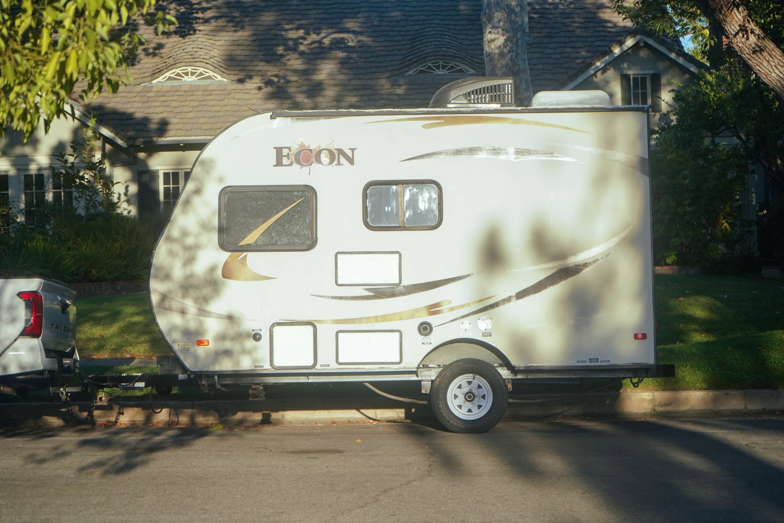 2015 ECON Travel Trailer - 3