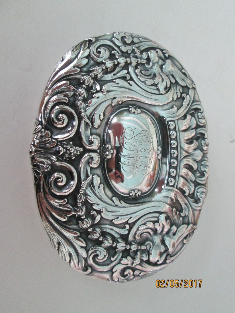 Tiffany SS antique dresser box (1 of 4)