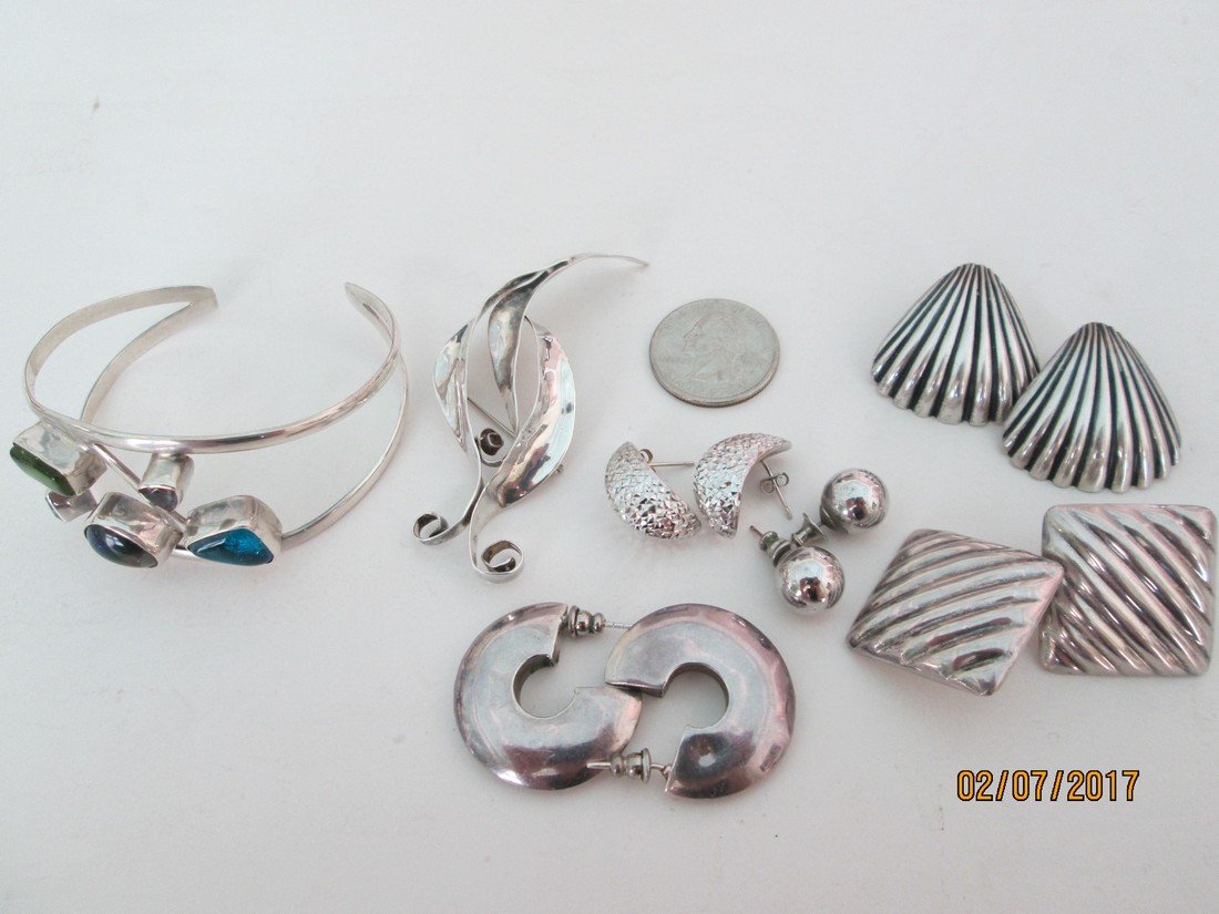 Lot of sterling jewelry (1 of 2)