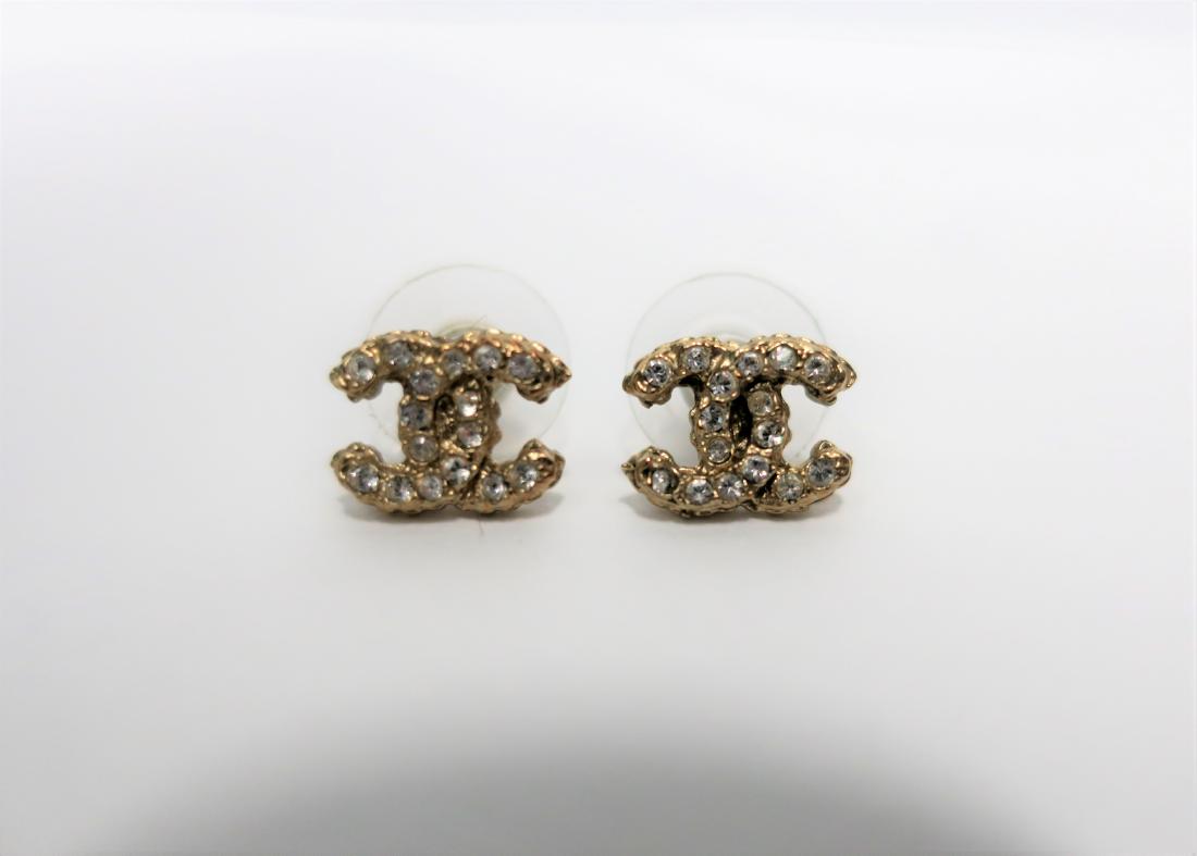 CHANEL Double CC Crystal Earrings Authentic (1 of 6)