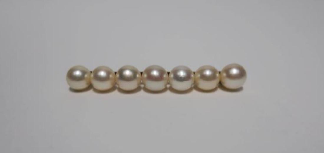 Jewelry Luxury Mikimoto Pearl 18-Karat Gold Bar Pin (1 of 10)