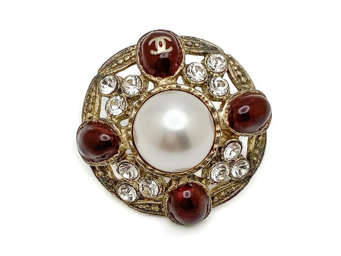 Chanel Pin Brooch. (1 of 4)