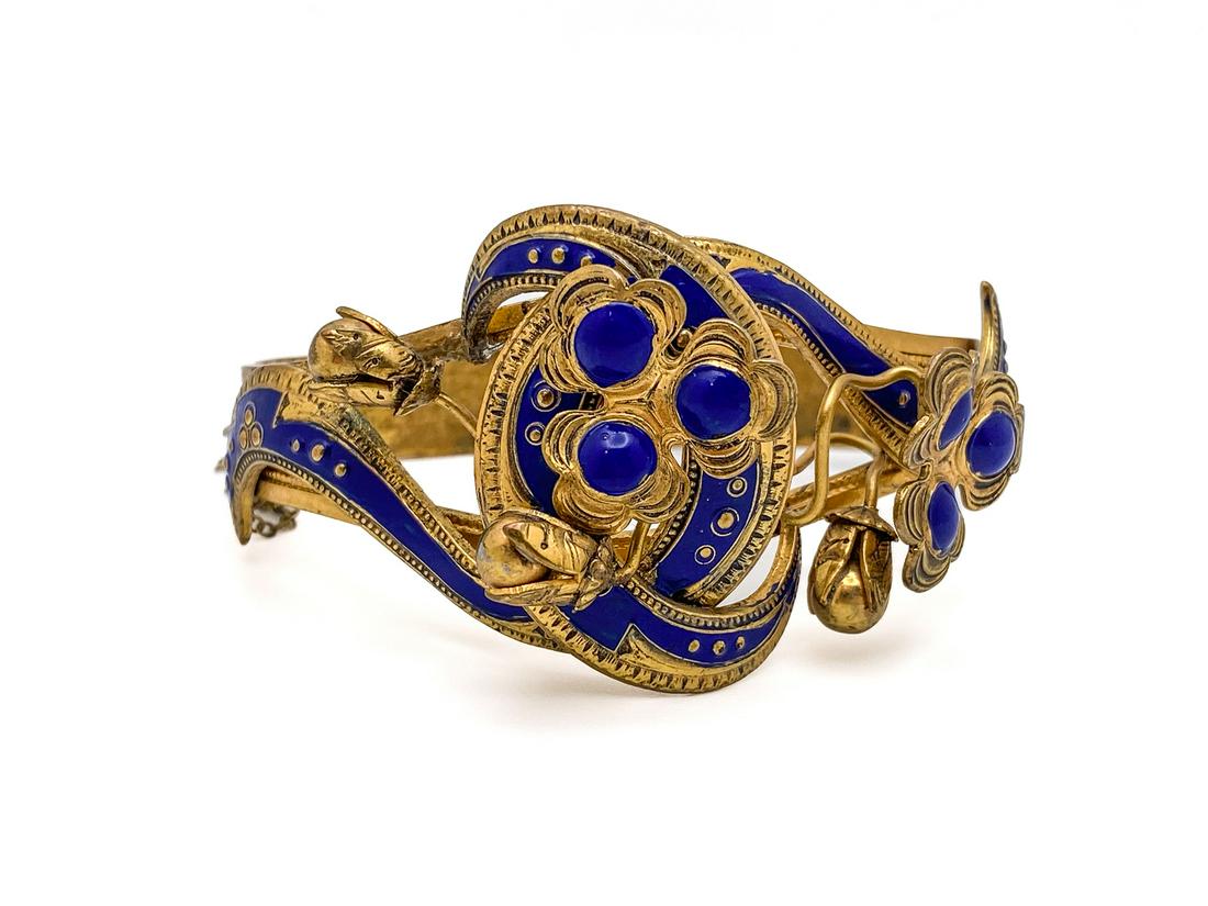 Leo Glass Art Nouveau Bracelet. (1 of 4)