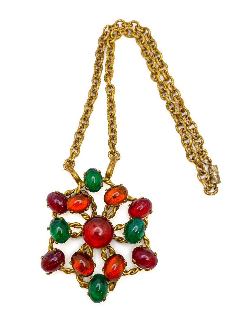 Golden Necklace with Gripoix Pendant. (1 of 2)