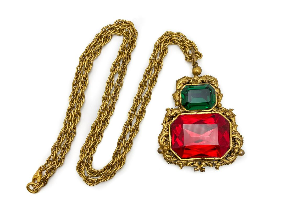 Chanel Necklace + Pendant (1 of 2)