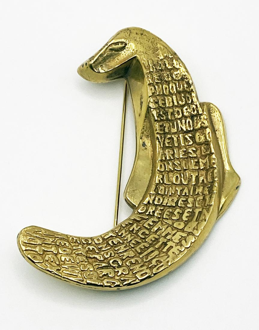 Line Vautrin. A la gloire des phoques. Brooch. (1 of 2)