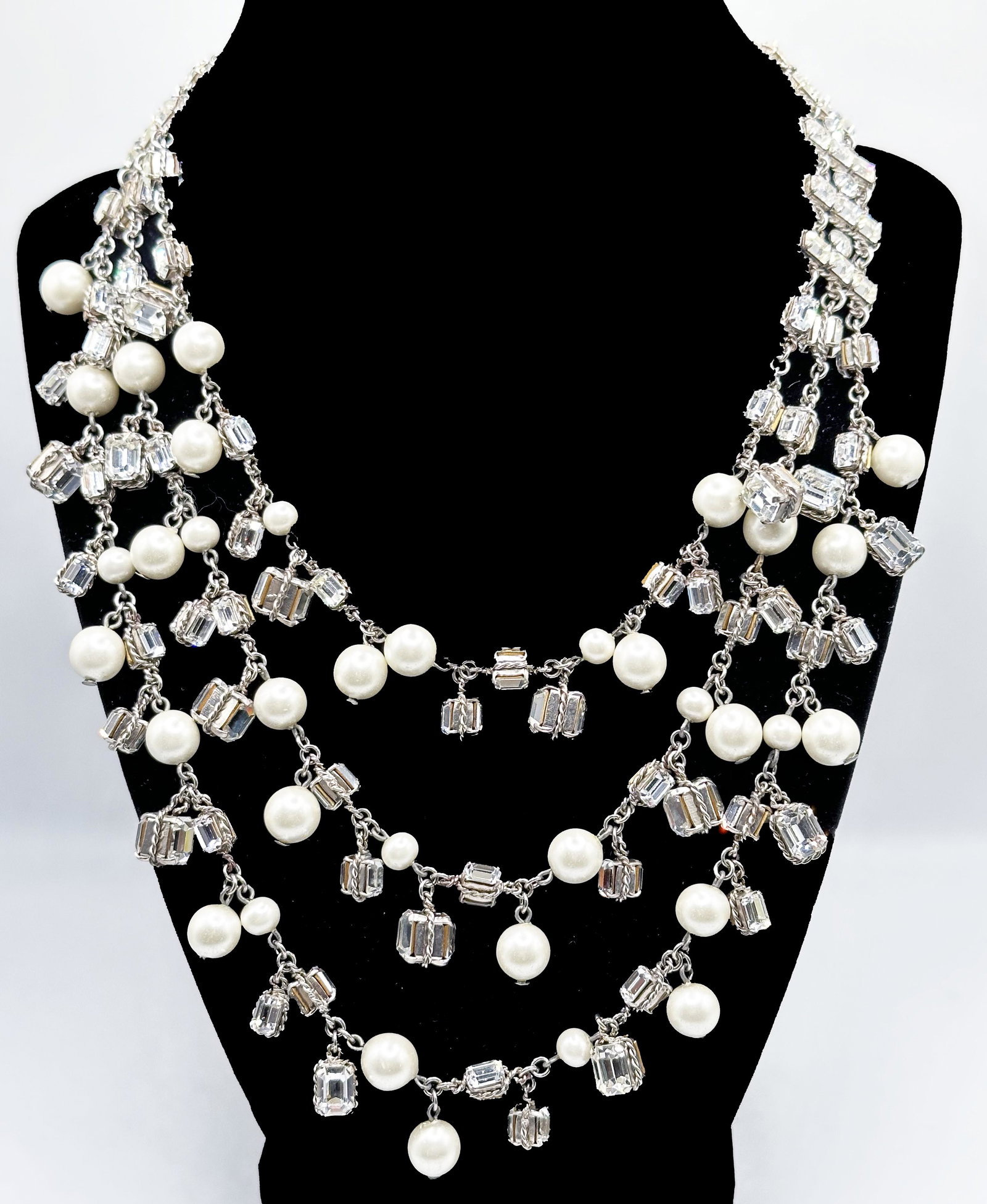 Roger Scemama Faux Pearls and Diamonds Chocker. (1 of 2)