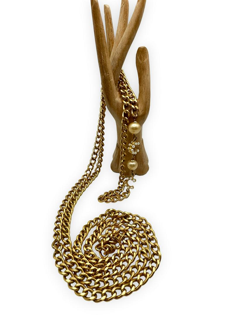 Chanel golden chain and pearls necklace. (1 of 4)
