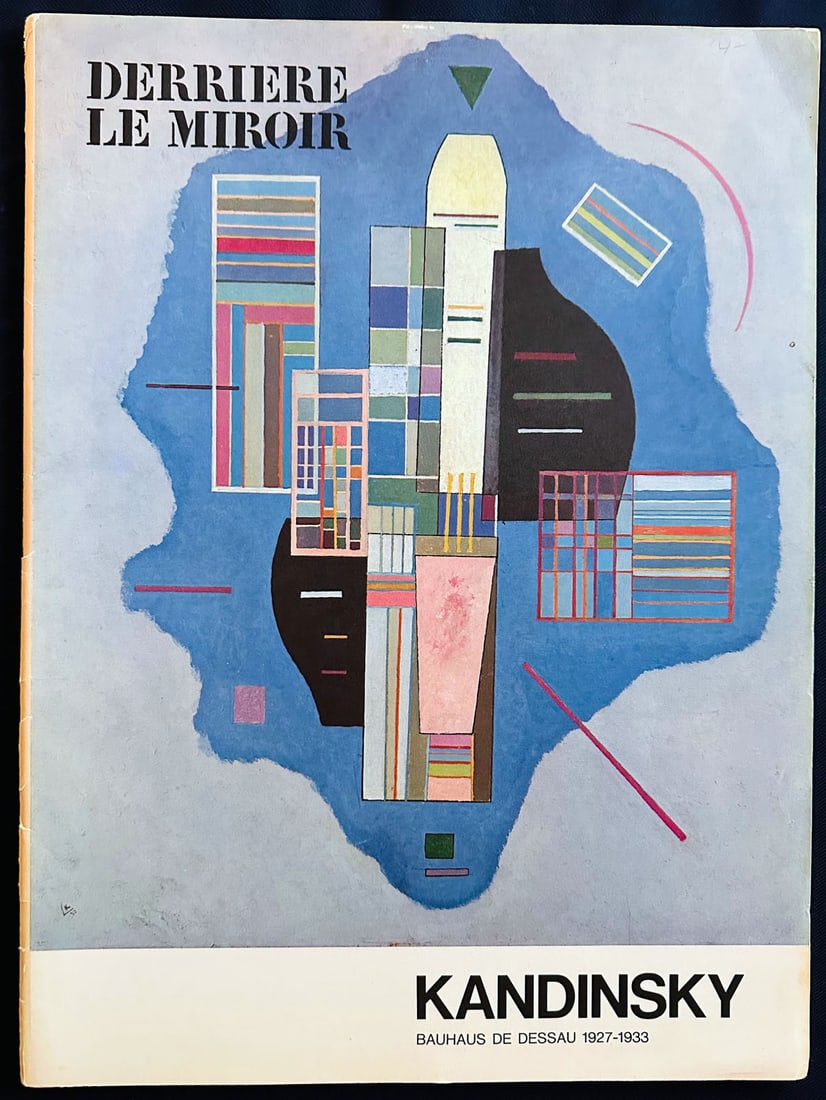 Derrière le Miroir 154.: Maeght 1965. Kandinsky, Bauhaus de Dessau. 7 lithographs in color of which 2 in double page text by W. Haftmann 1st edition. Has a tear on half of the spine.