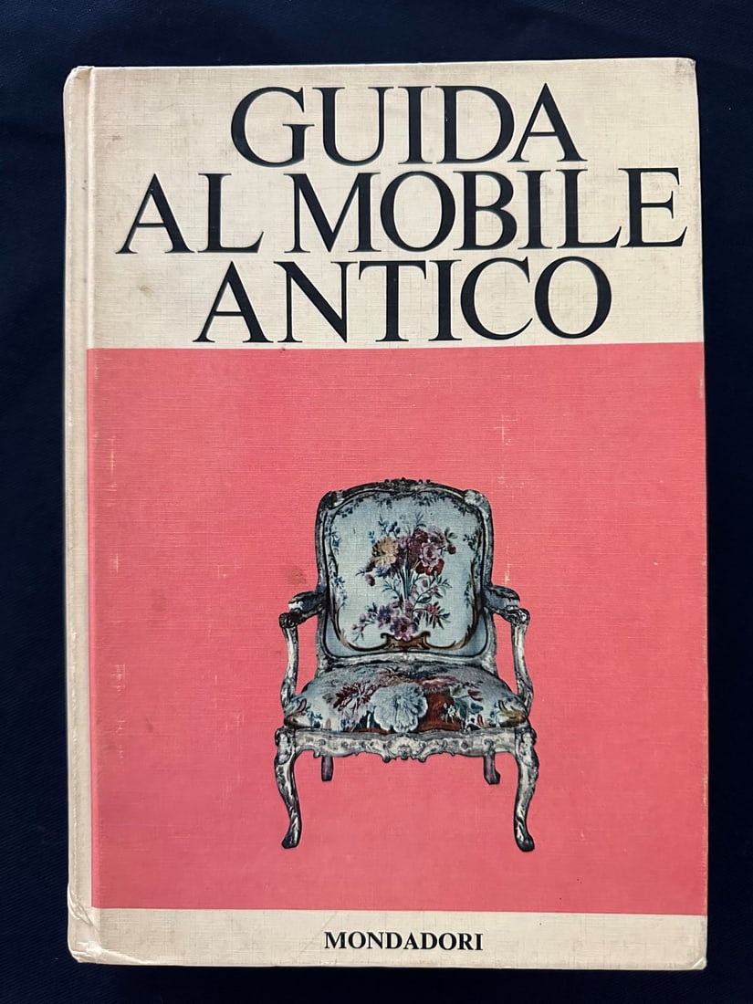 Guida al mobile antico, 1967. (1 of 2)