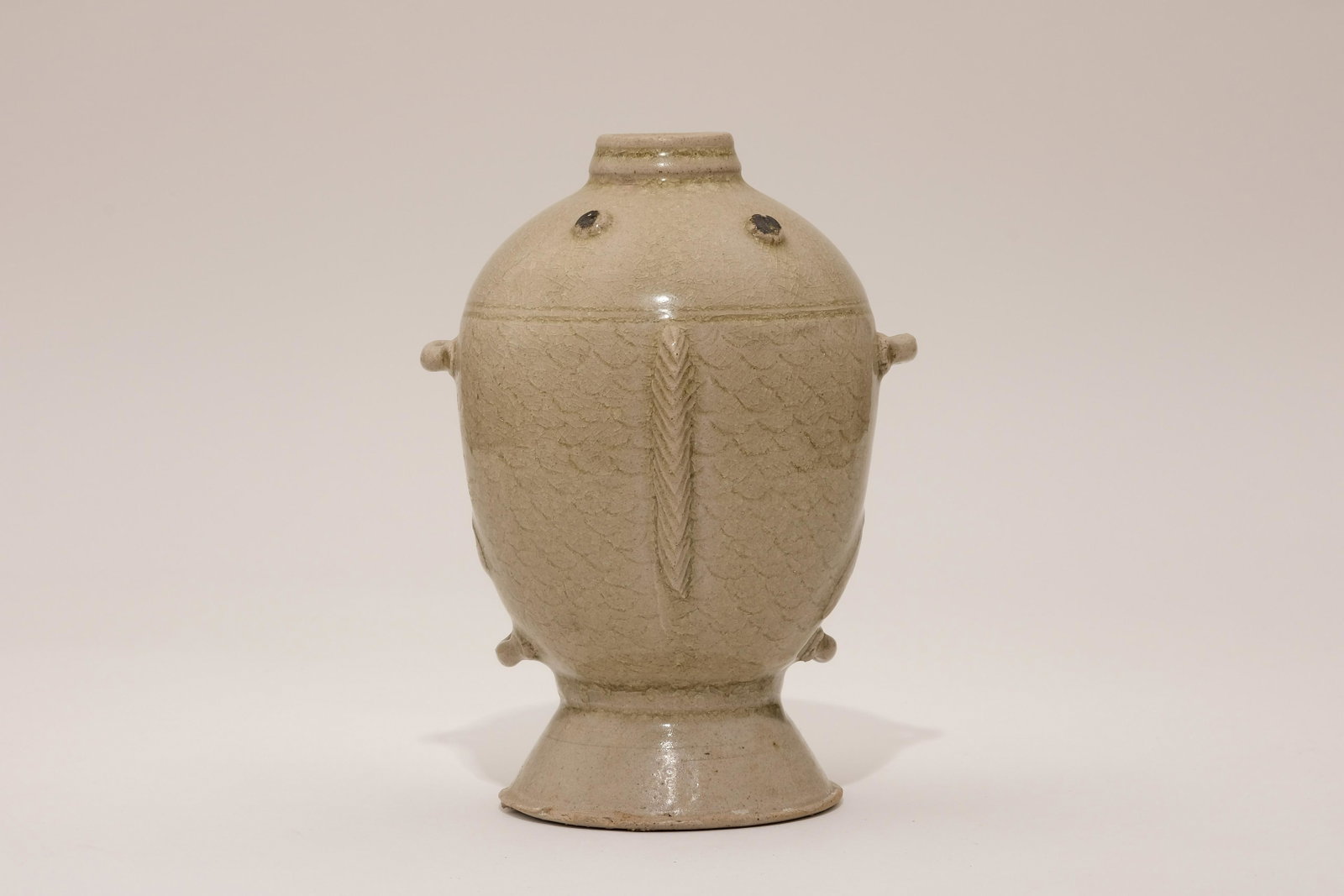 An Yue Ware Fish-Formed Vase: An Yue Ware Fish-Formed Vase. H: 6.7 in. (17 cm)