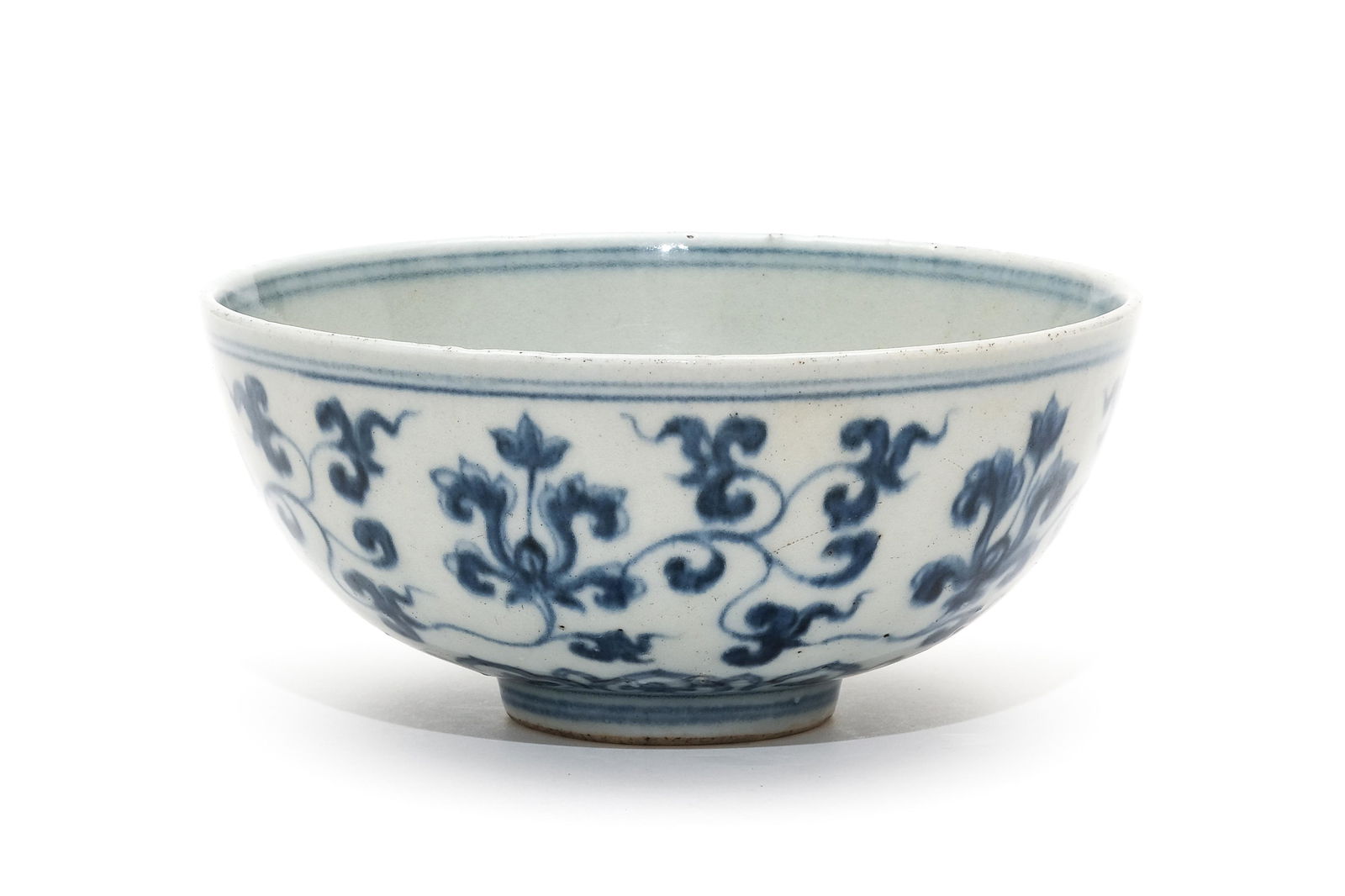 A Blue and White Inter-Locking Branches Bowl (1 of 8)