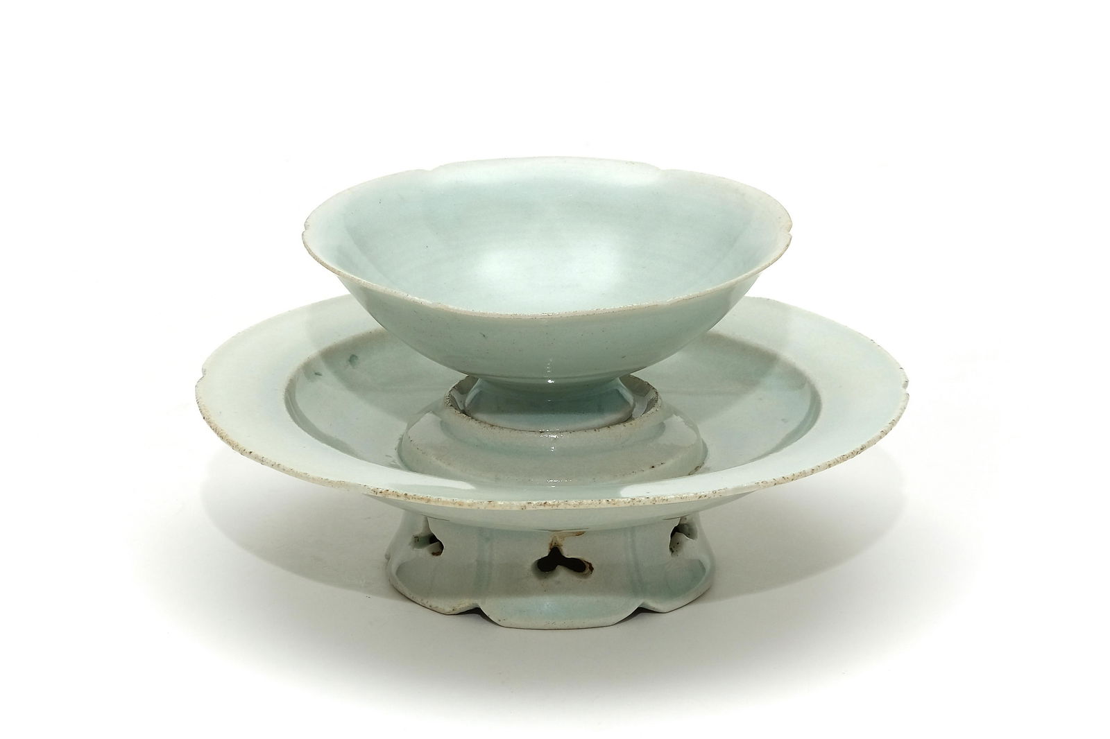 A Lobed Hutian Ware Celadon Tea Bowl with Base (1 of 10)