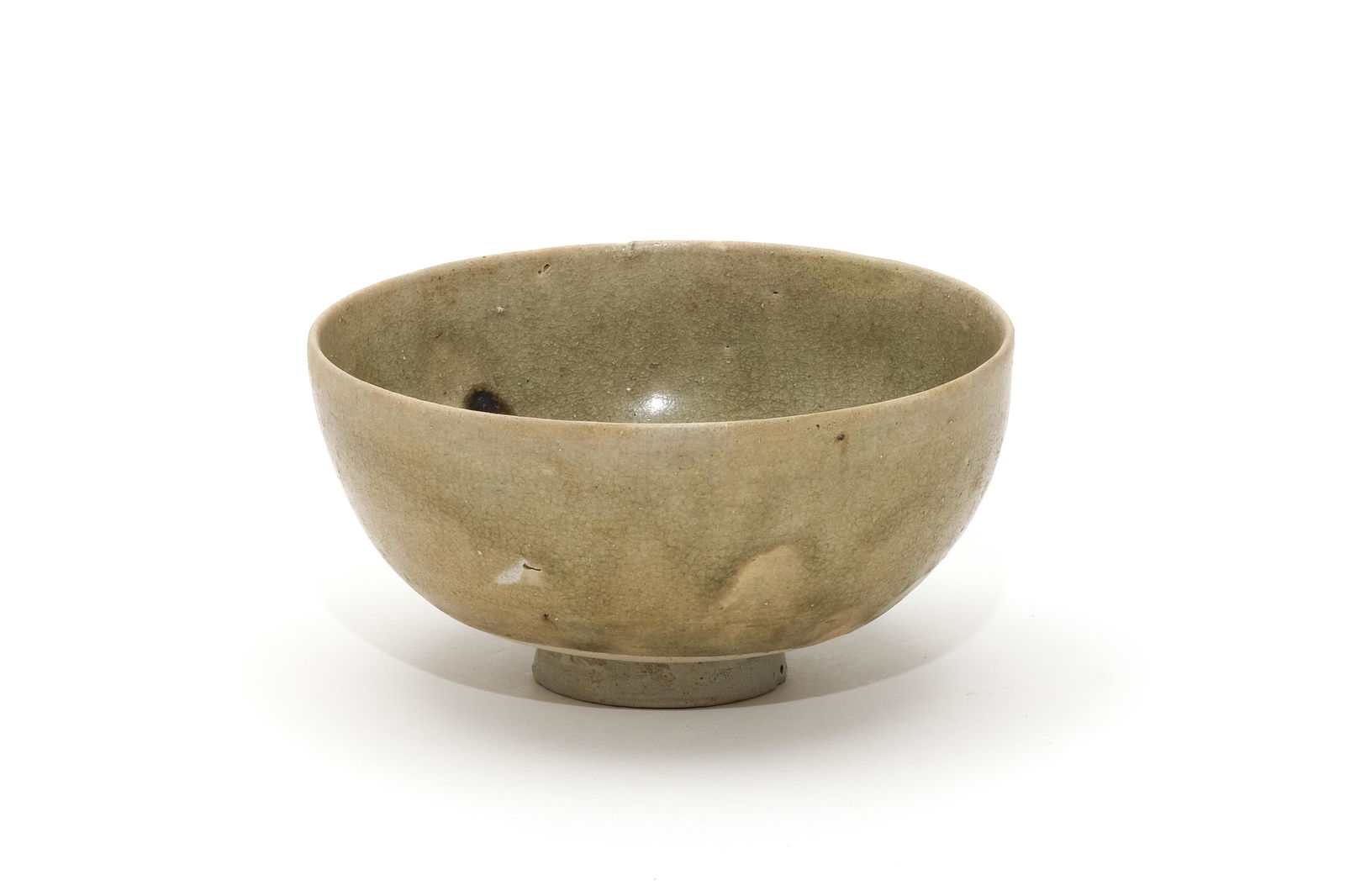 A Yuezhou Ware Celadon Glazed Tea Bowl Sui Dynasty (1 of 7)