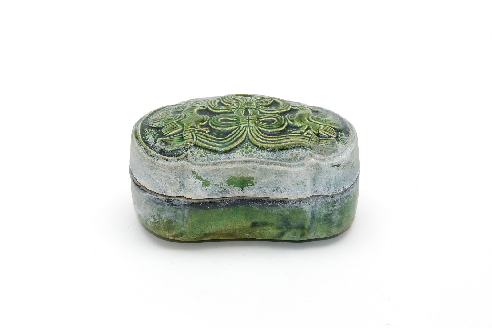 A Green Glazed Ingot-Formed Box with Cover (1 of 7)