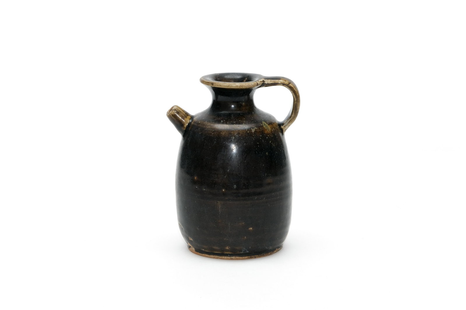 A Shanxi Ware Black Glazed Pot: H: 6.5 in. (16.5 cm) We are not a professional appraisal agency nor restoration agency. The marking of the age and the review of the appearance are just our subjective judgments. Therefore, you must c