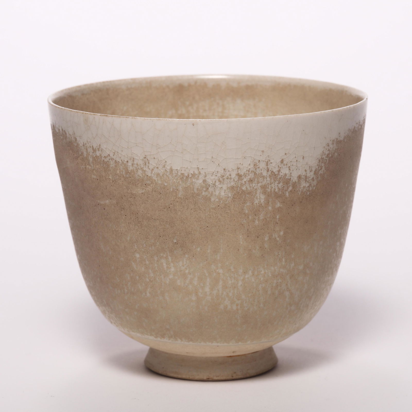 A Gongyi Ware White Glazed Cup (1 of 6)