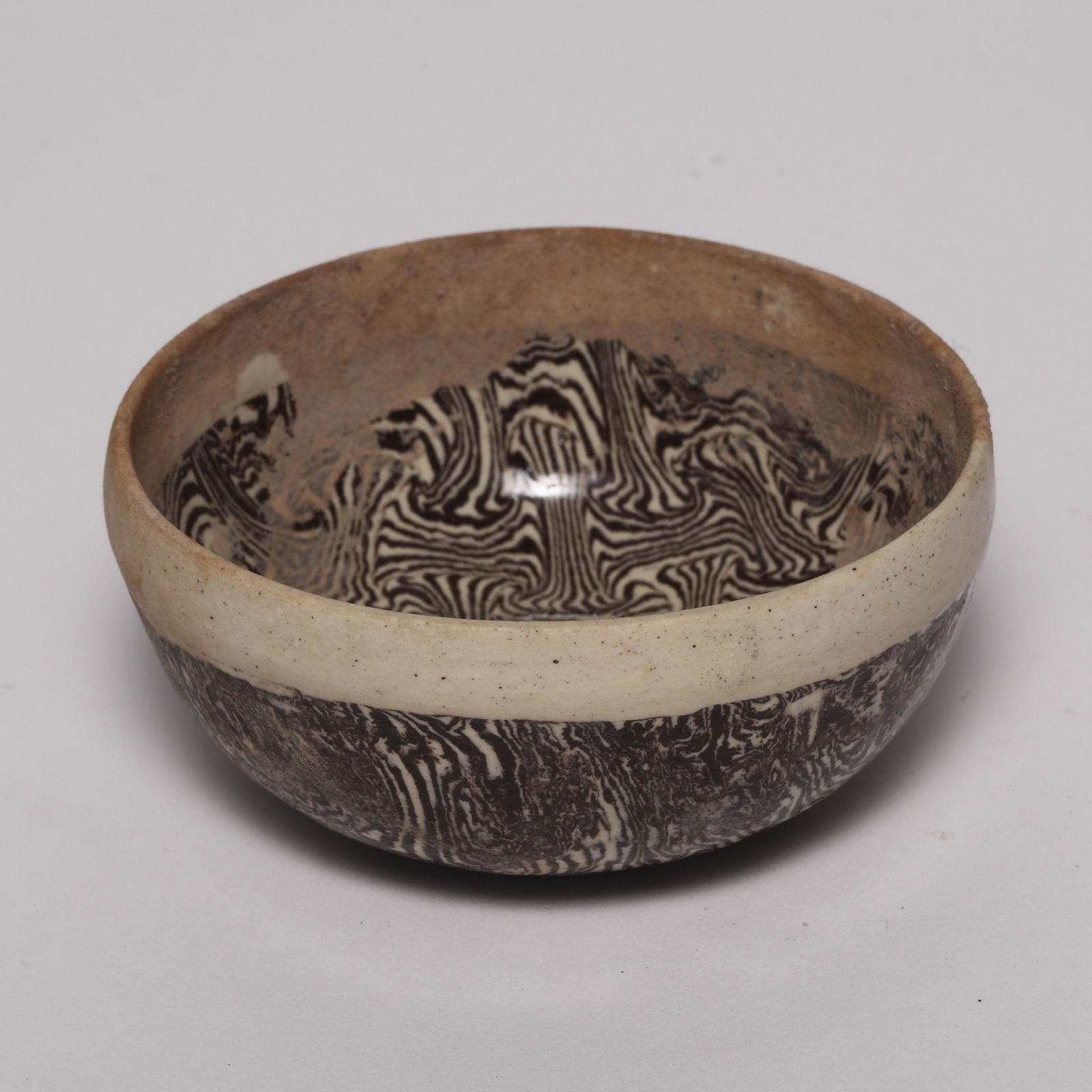 A Dangyangyu Stirred Glazed Bowl (1 of 7)