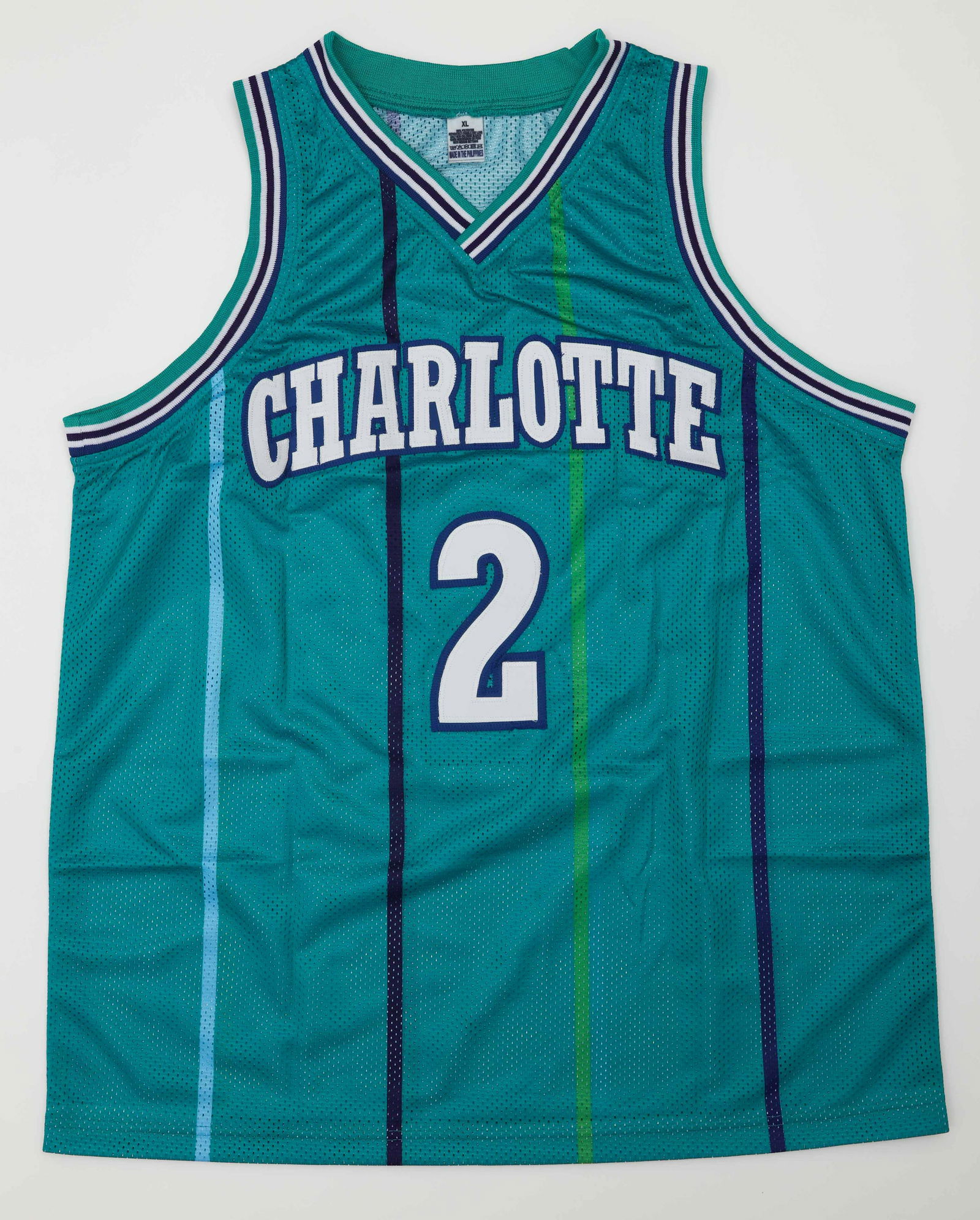 Larry Johnson Signed #2 Charlotte Hornets Jersey COA: Larry Johnson Signed #2 Charlotte Hornets Jersey COA. H: 26.77 in. (68 cm) D: 24 in (61 cm)