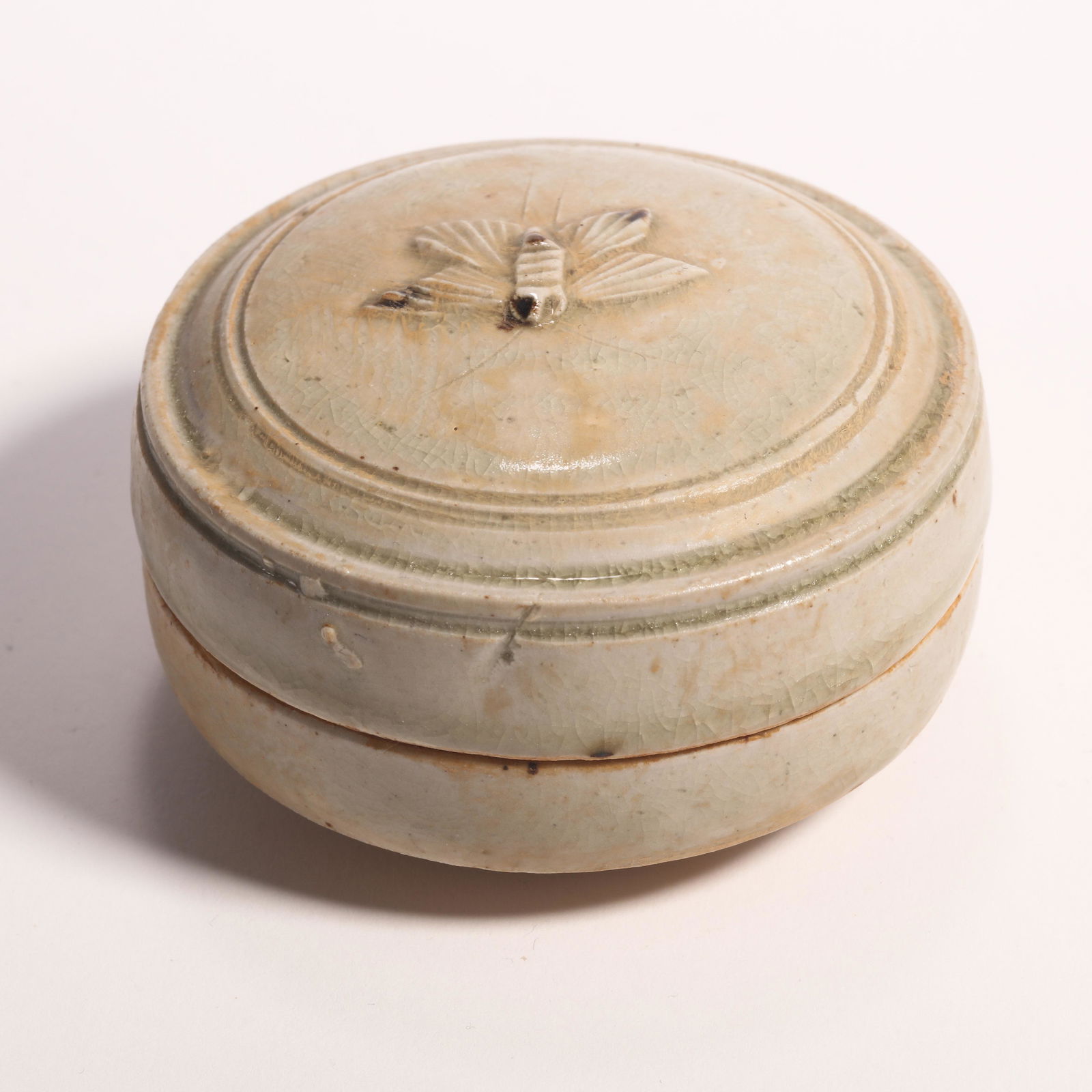 Xiangzhou Ware Butterfly Powder Box with Lid (1 of 8)