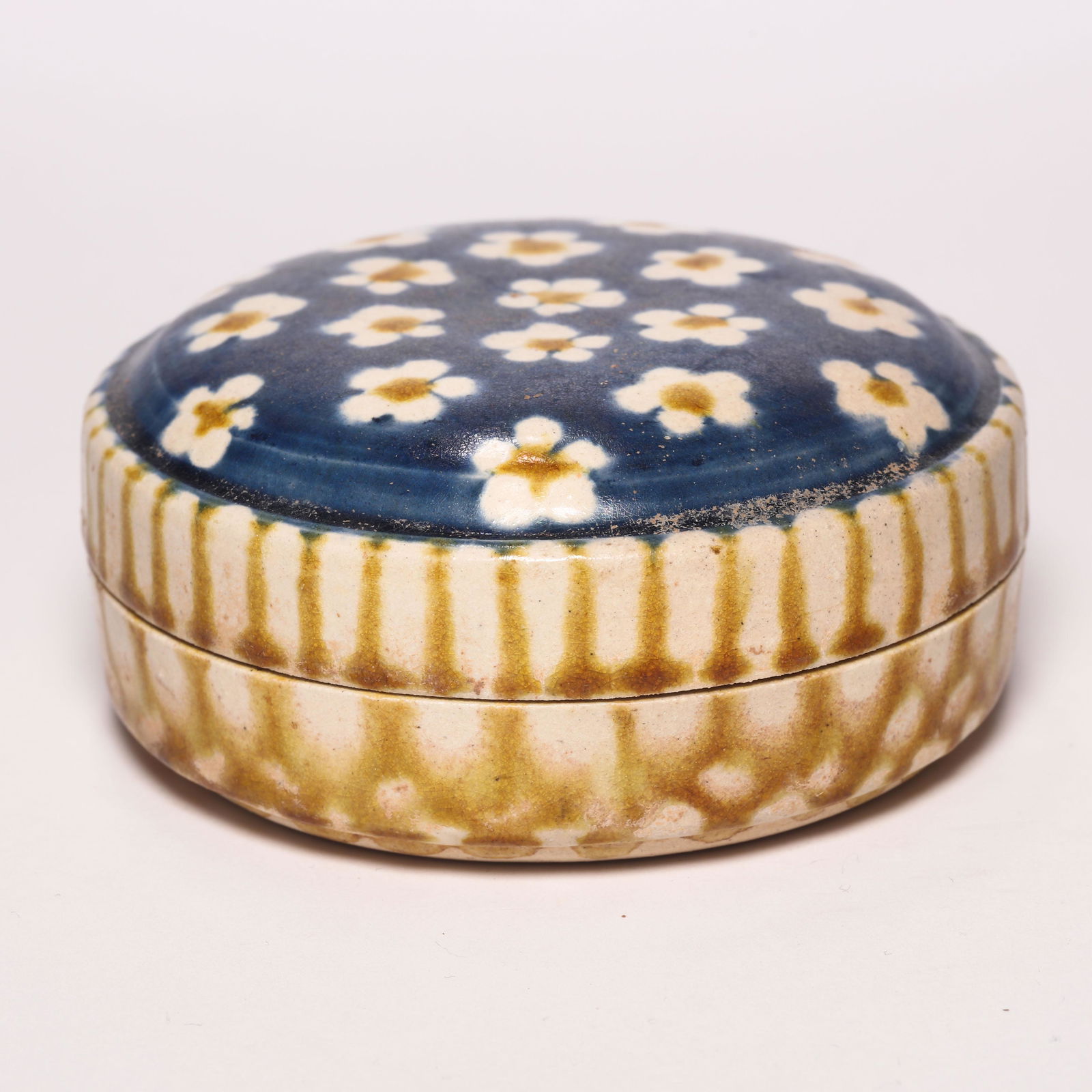 Tang Sancai Seal Paste Pad Box with Floral Lid (1 of 7)