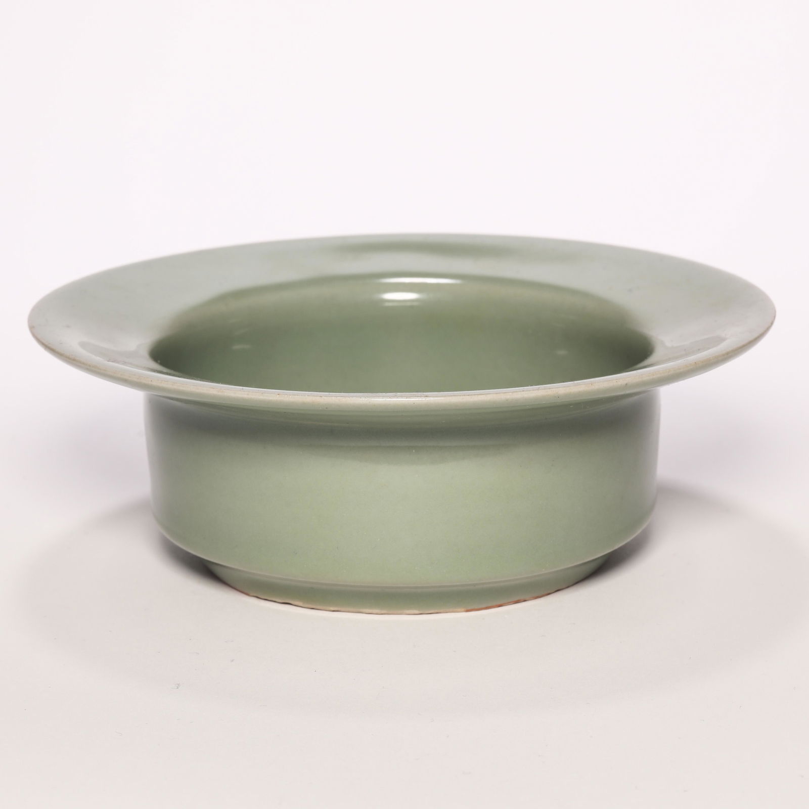 Longquan Celadon Footed Brush Washer (1 of 8)