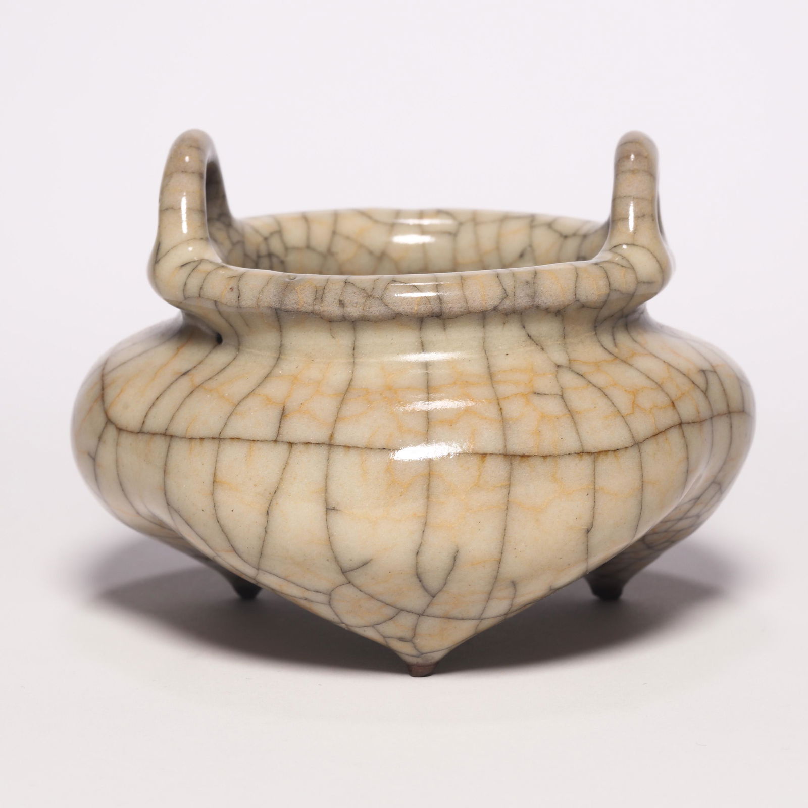 A Guan Ware Tripod Censer (1 of 9)