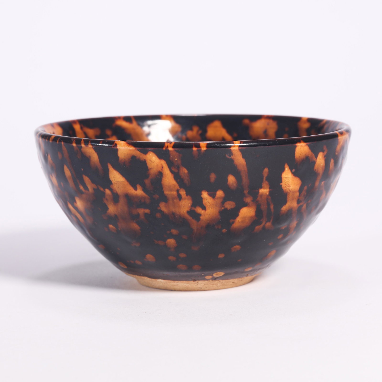 A Jizhou Ware Spotted Tea Bowl: A Jizhou Ware Spotted Tea Bowl. H: 2.1 in. (5.5 cm) D: 4.3 in (11 cm)