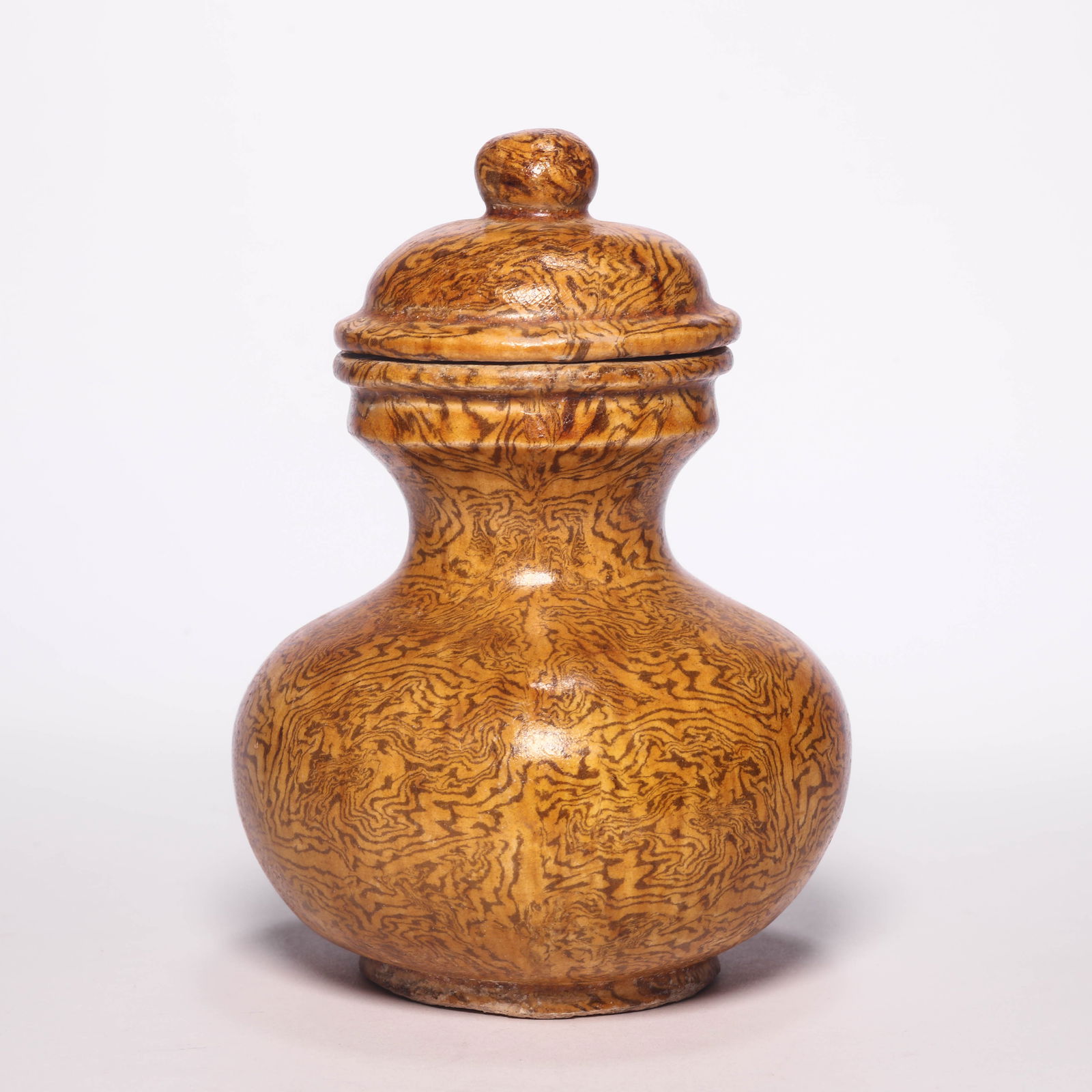 A Yellow-Glazed Marbled Pottery Jar with Lid (1 of 8)