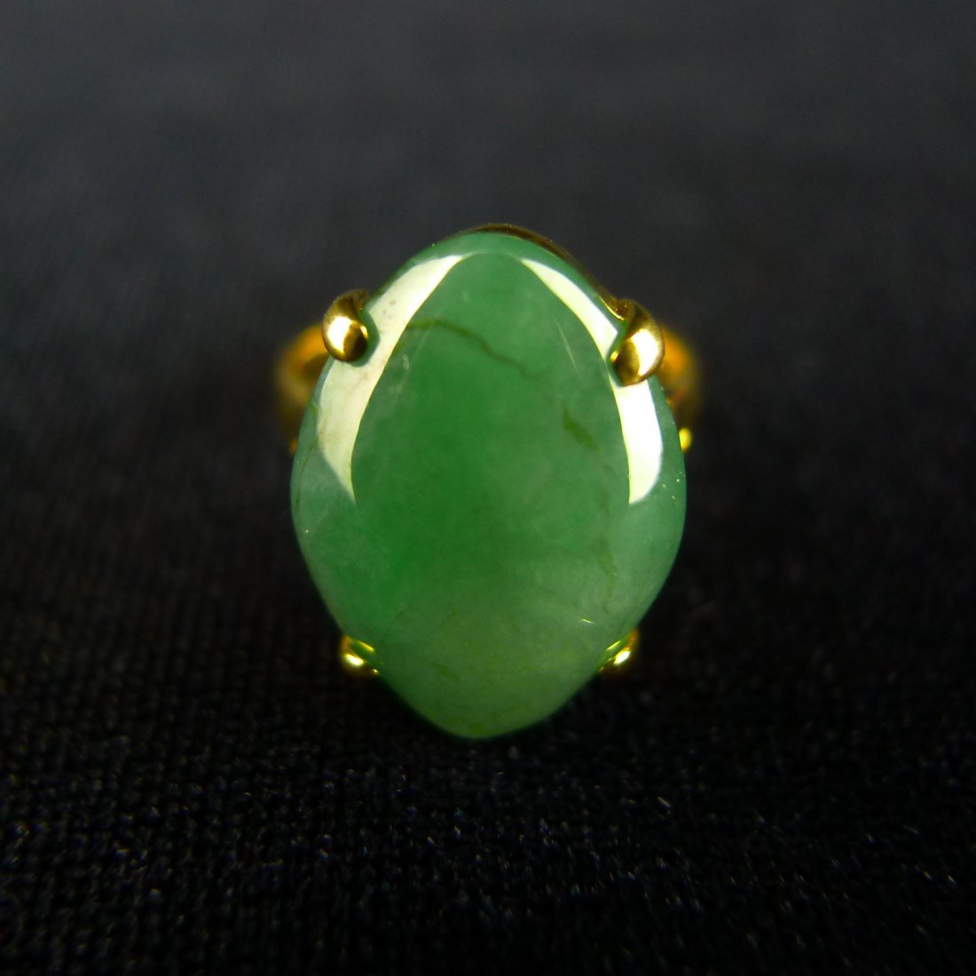 14K GOLD CHINESE JADEITE RING(A) (1 of 3)