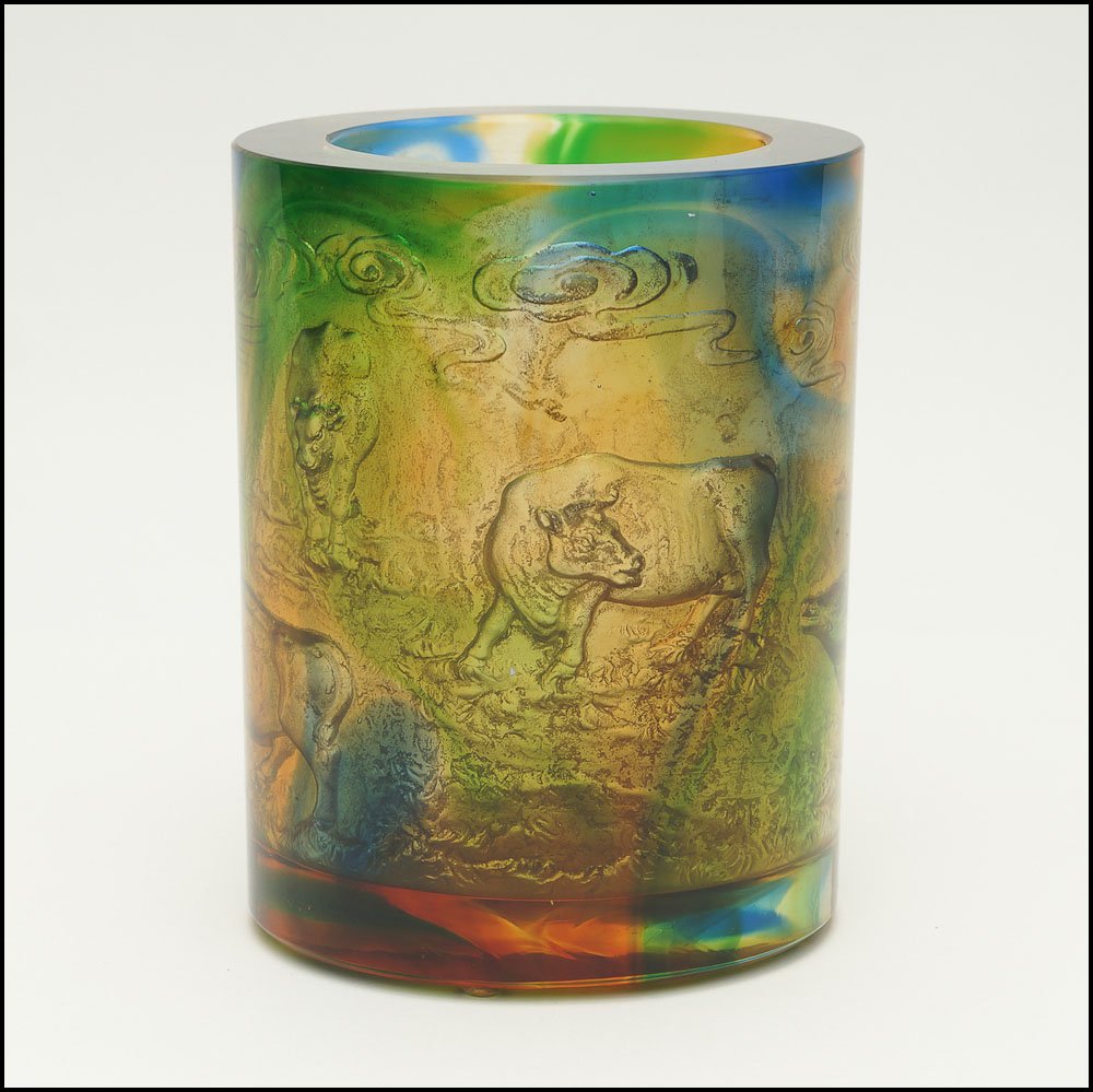 AN OLD BEIJING GLASS RELIEF-DECO BRUSH CONTAINER: 老北京玻璃浮雕筆筒 An OLD BEIJING GLASS BRUSH CONTAINER Old Beijing Glass relief Pen Holder, interior embossed cows on a beautiful mountain scene 