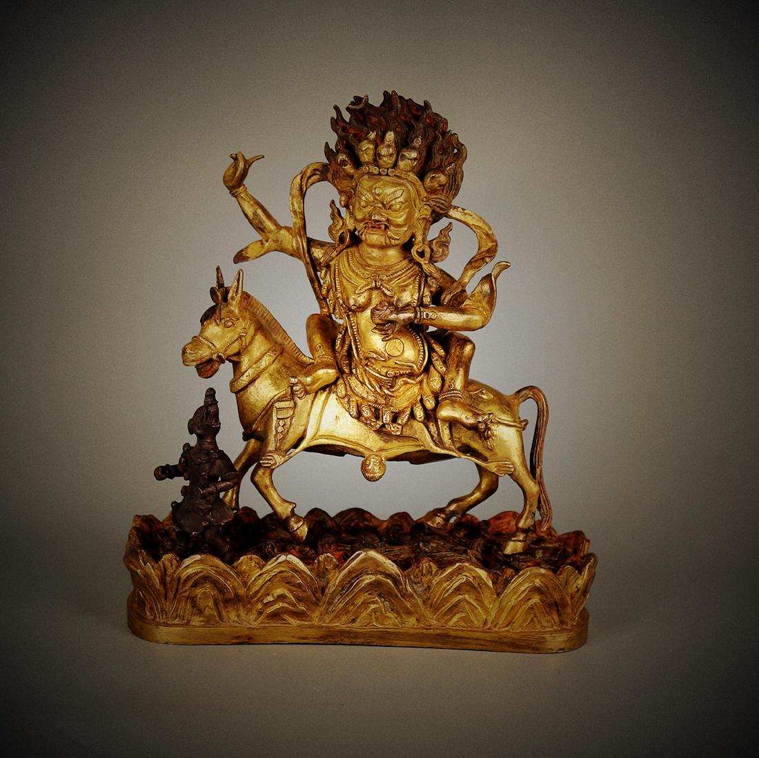 A CHINESE GILT BRONZE FIGURE OF BUDDHA: 銅鎏金吉祥天母 H 11.1" W 9.27" 4799g