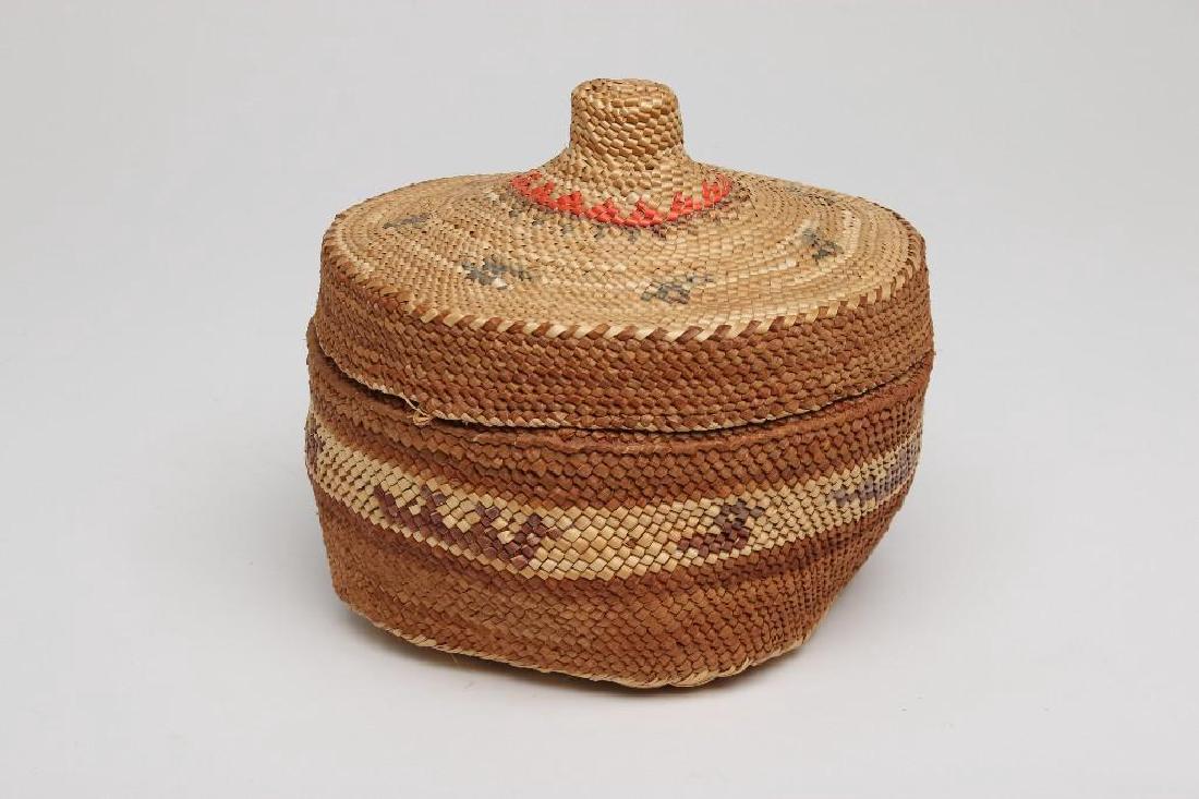 Native American Macah Woven Basketry Jar with Cover (1 of 5)