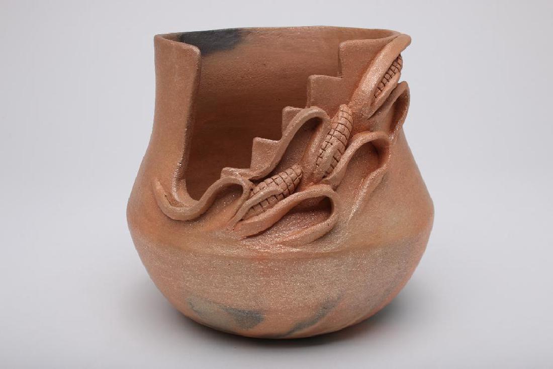 Juanita Suazo Dubray Taos NM Indian Corn Husk Pot (1 of 8)