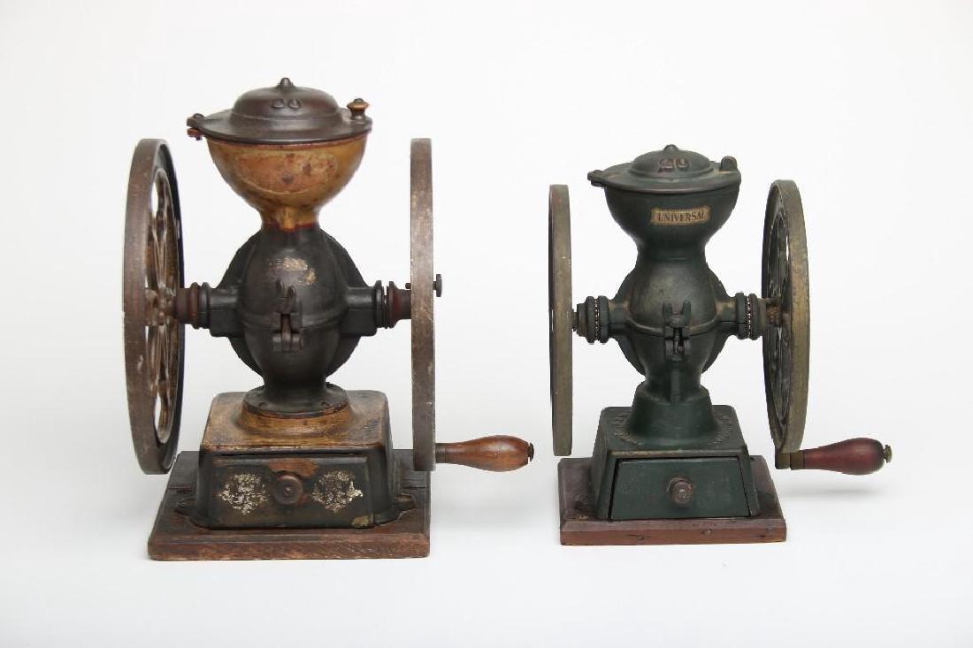 Landers Frary Clark Universal Coffee Mill No. 20 No. 30 (1 of 6)