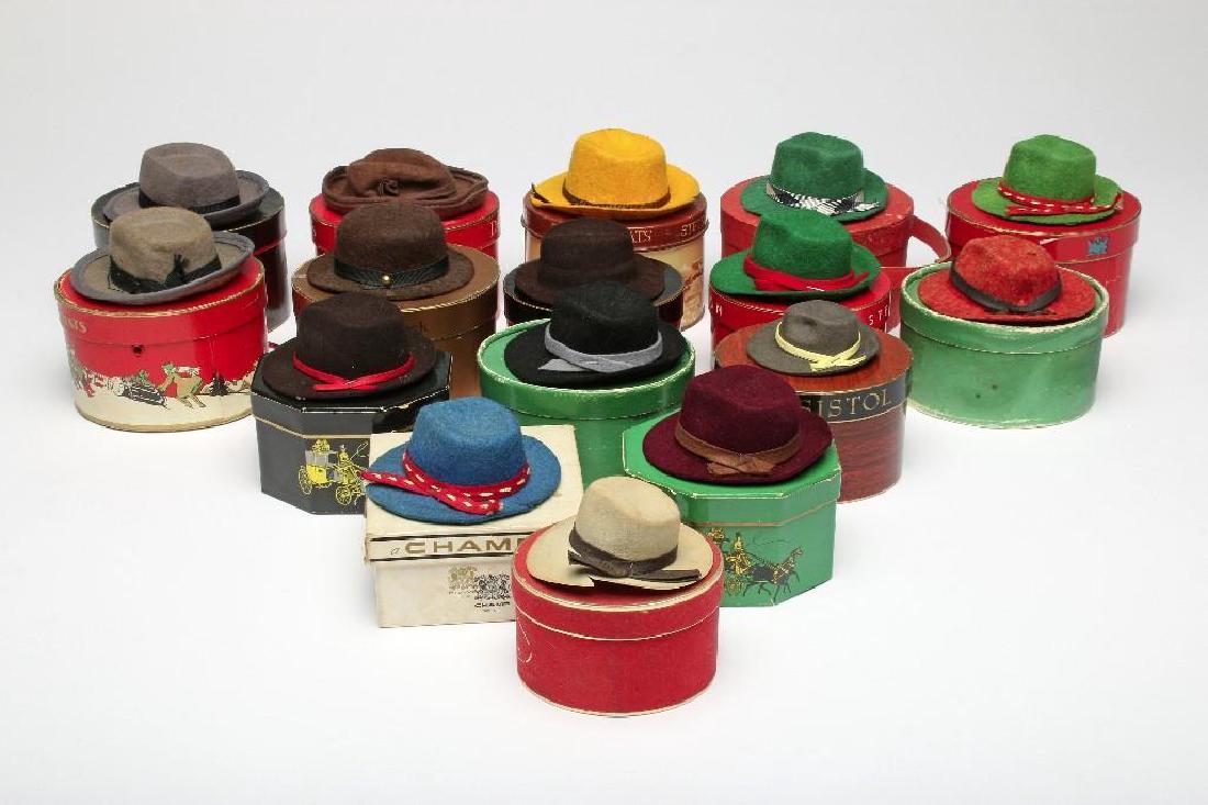 16 Vintage Salesman Sample Hats Miniature Stetson Dobbs (1 of 8)