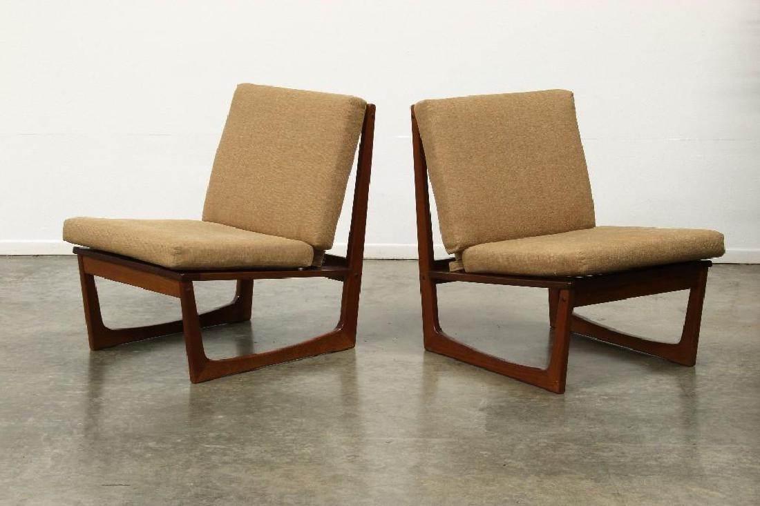 Jacob Kjaer Pair Danish Modern Slipper Chairs: Pair (2) of Jacob Kjaer (1896-1957) Danish Modern slipper chairs. Each measures 29in. H x 22in. W x 27in. D.