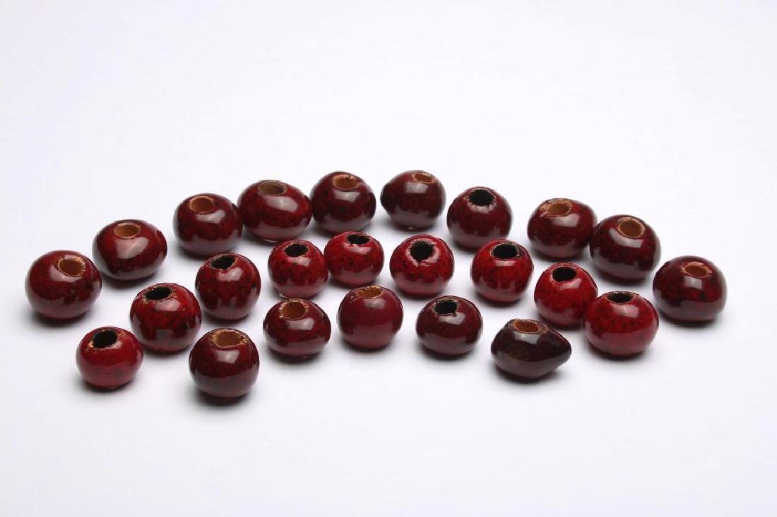 Doyle Lane MCM Studio Pottery Beads, Cranberry, 24 (1 of 4)