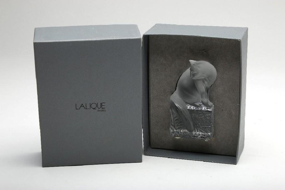 Lalique Frosted Crystal Cat Figurine Sculpture in Box (1 of 7)