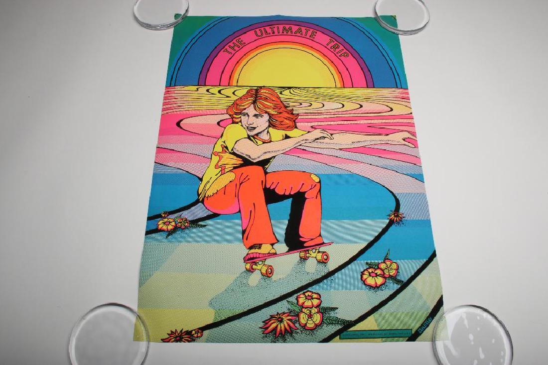 Vintage 1976 MH Stein Ultimate Trip Flocked Blacklight (1 of 4)