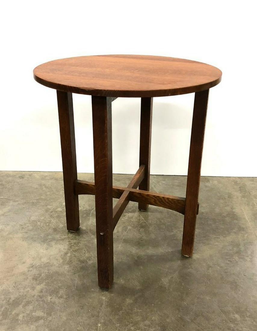 Vintage Stickley Arts & Crafts Mission Oak Side Table: Approx. 24 in Dia x 28 in H.