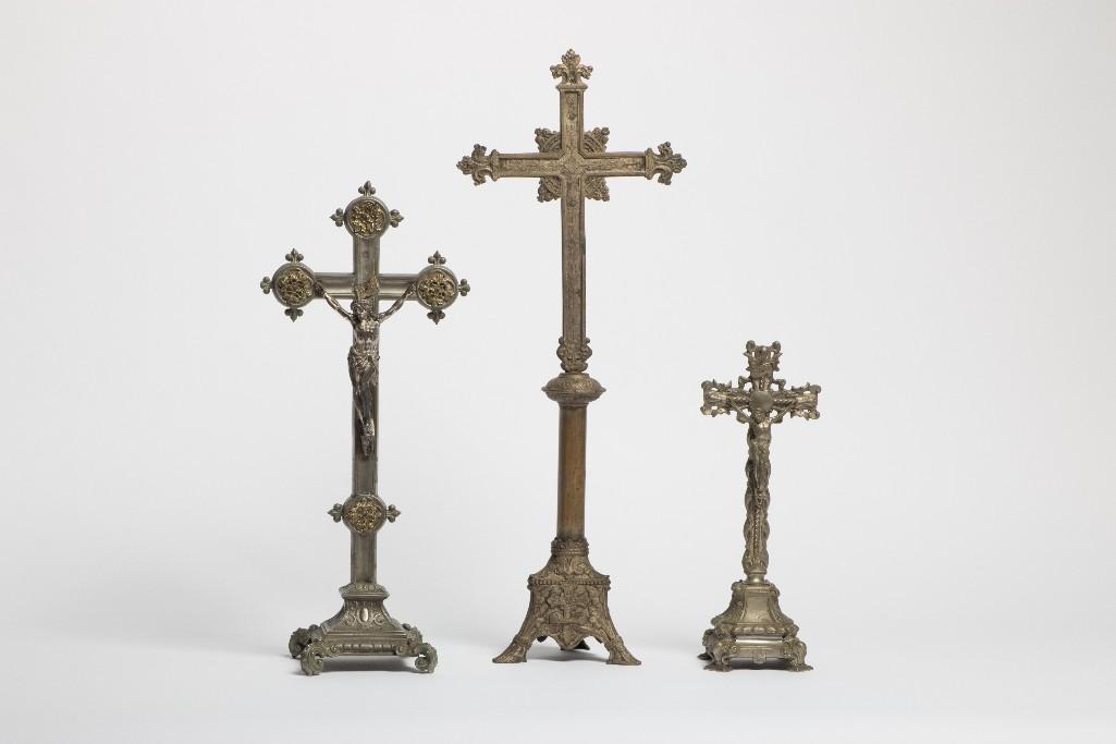 Group of 3 Antique Altar Crucifix Cross Ecclesiastical: Ecclesiastic group of antique Gothic Revival brass and metal altar crucifixes. Sizes range from 14.5 in H to 27.25 in H.